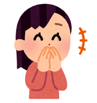 微笑む女性　愛嬌がある